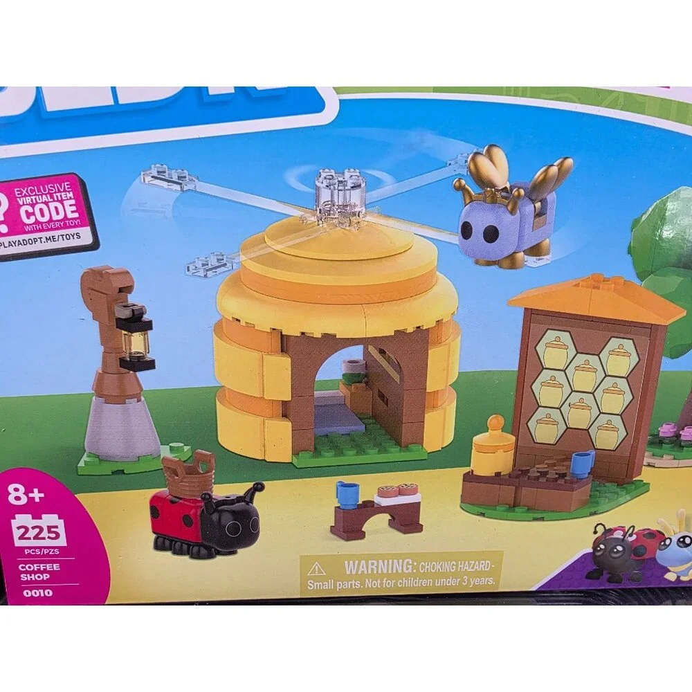 BLDR Adopt Me Coffee Shop 225pcs 0010 Jazwares Building Set Game